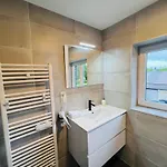 Maison D'ans アパート *